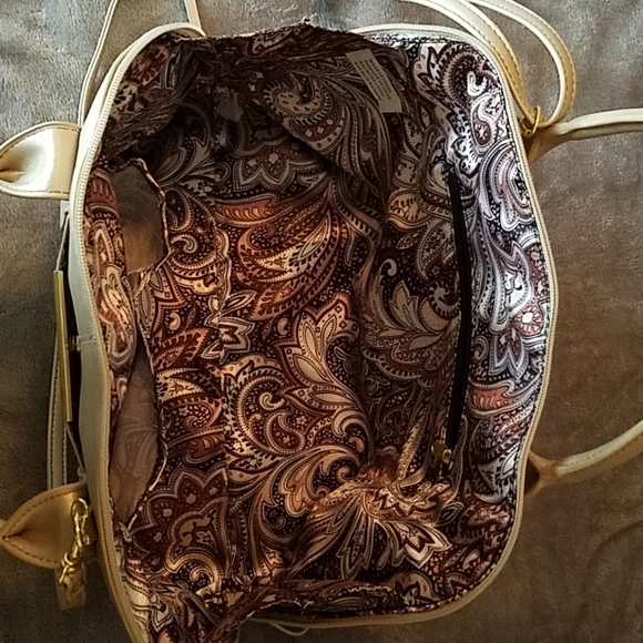 Purse - Picture 3 of 4